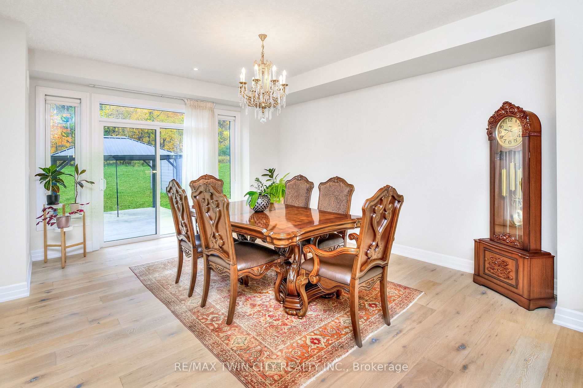 537 Bridgemill Cres