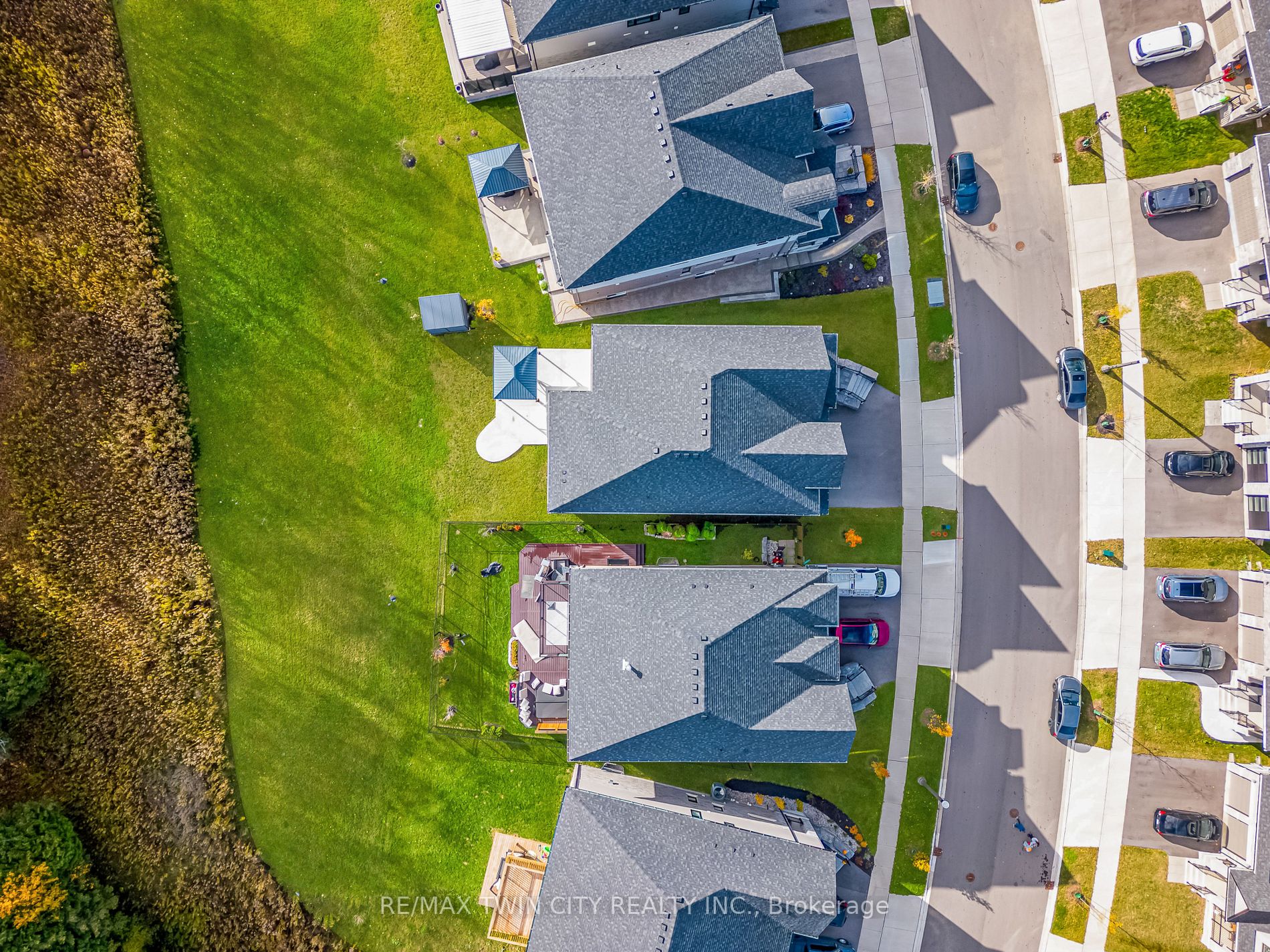 537 Bridgemill Cres