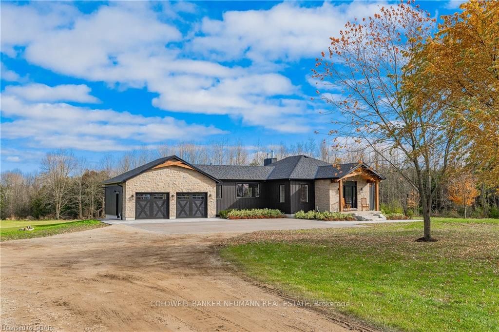 6085 6th Line, #6085