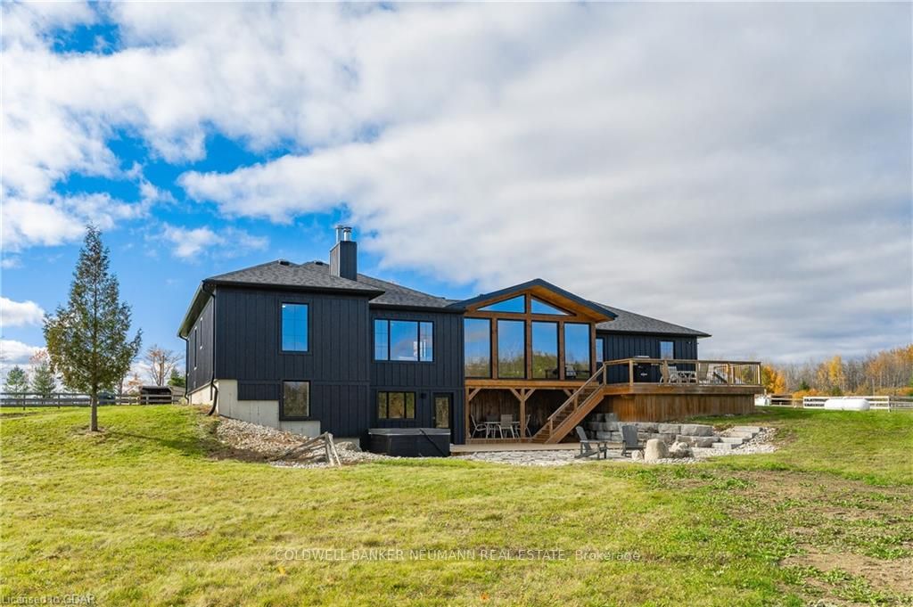6085 6th Line, #6085