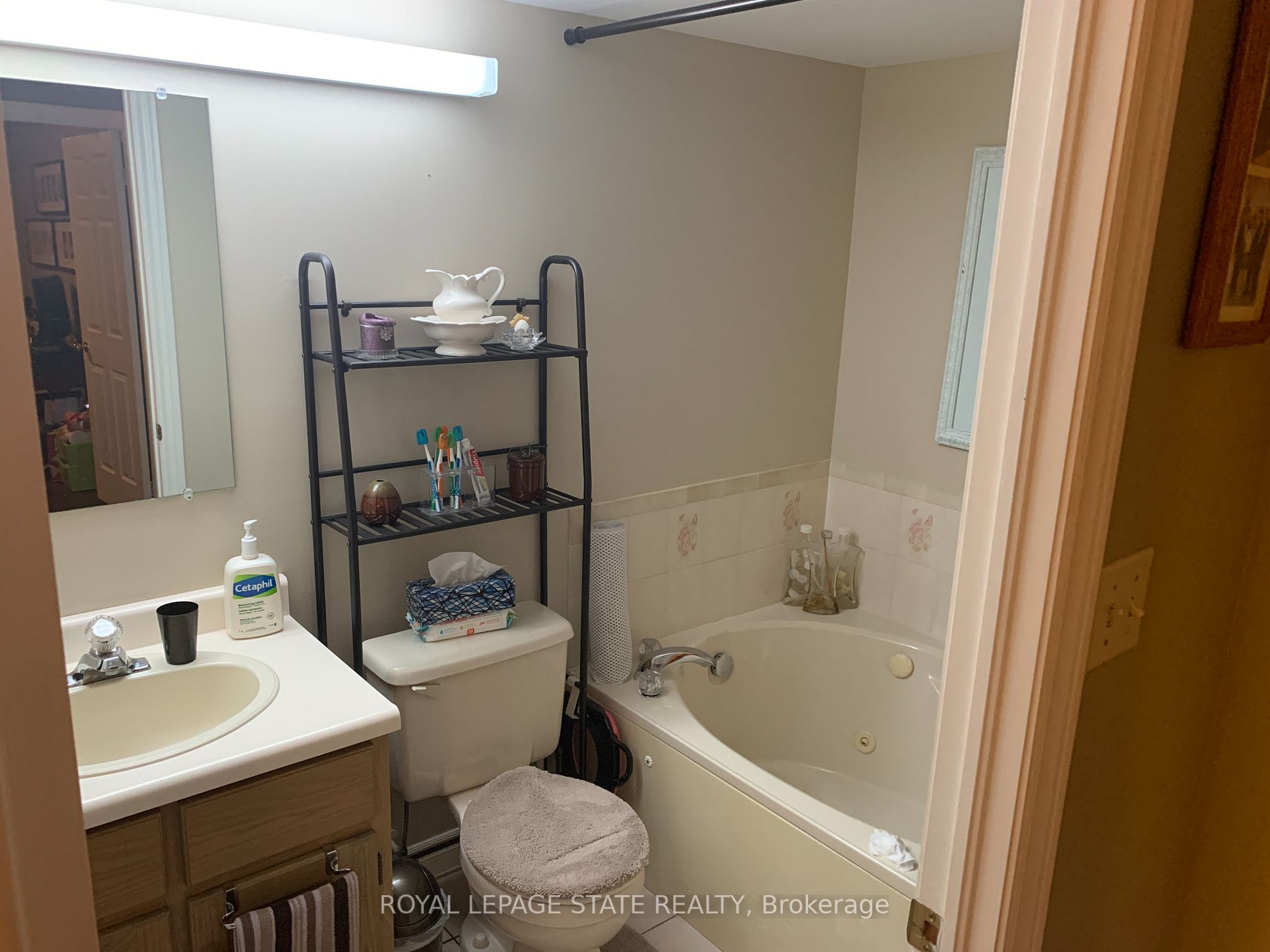 386 Highway #8, #202