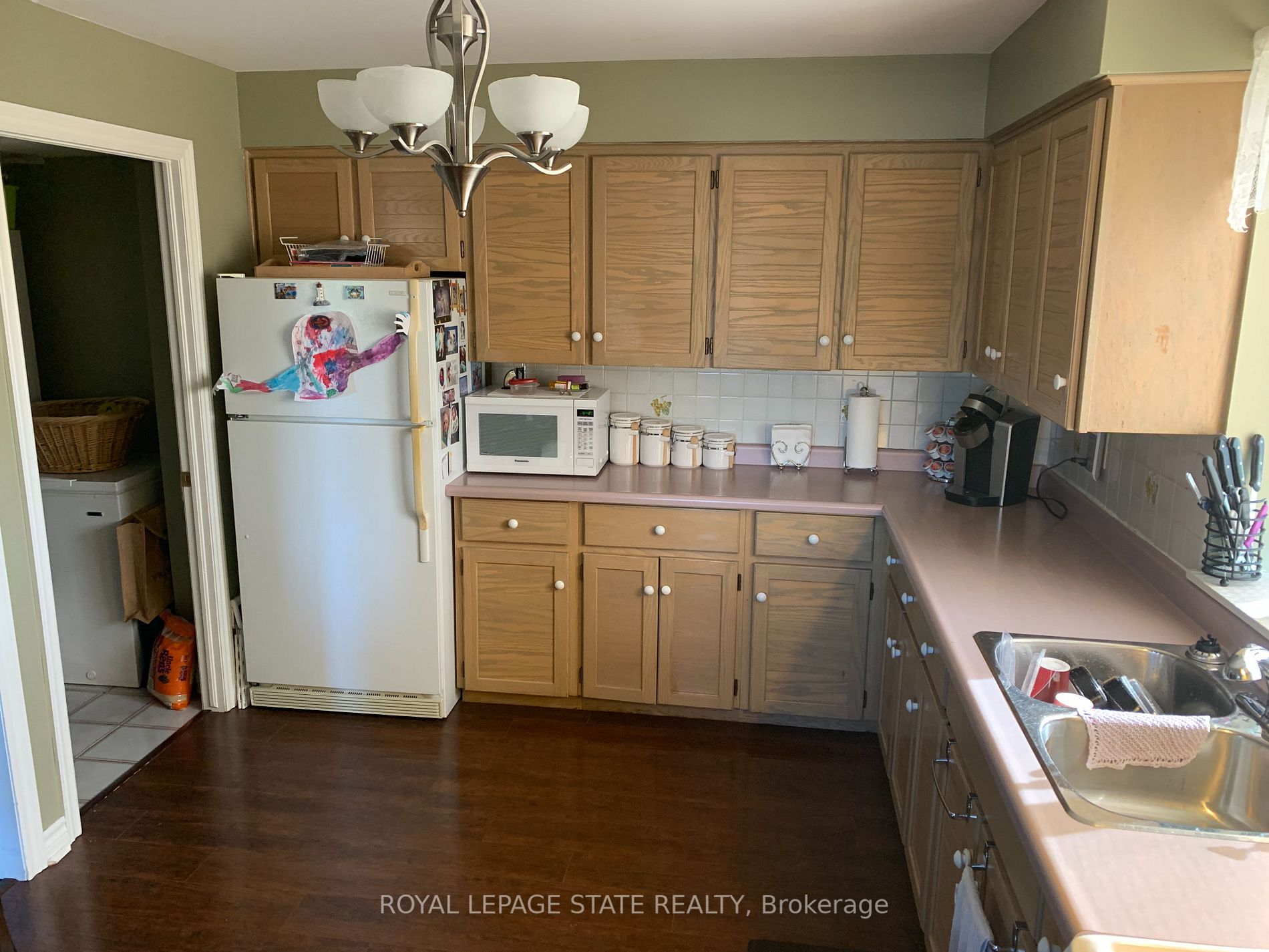 386 Highway #8, #202