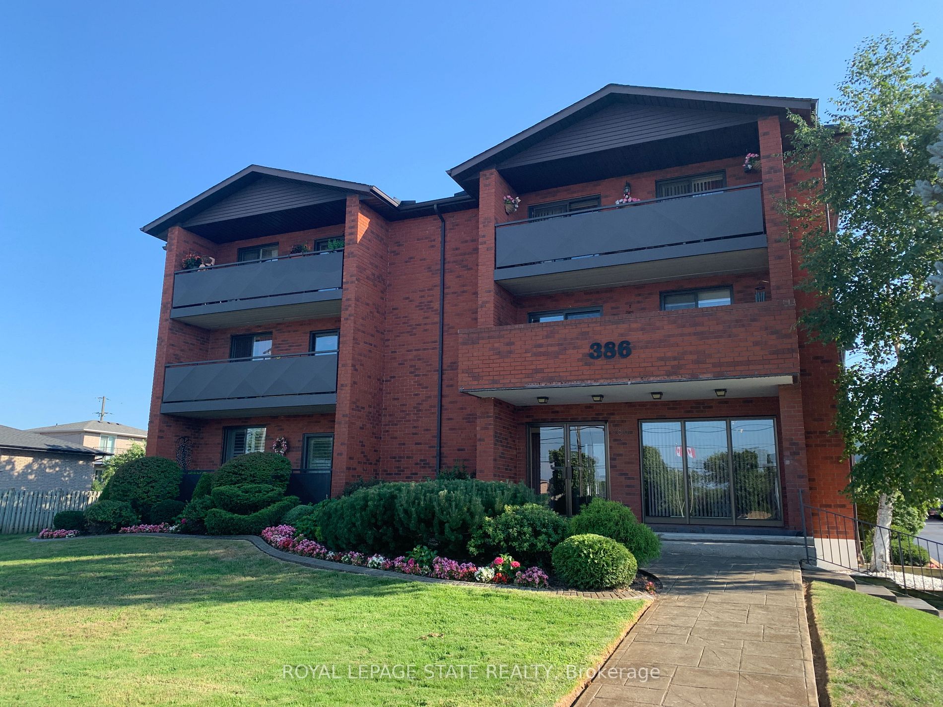 386 Highway #8, #202