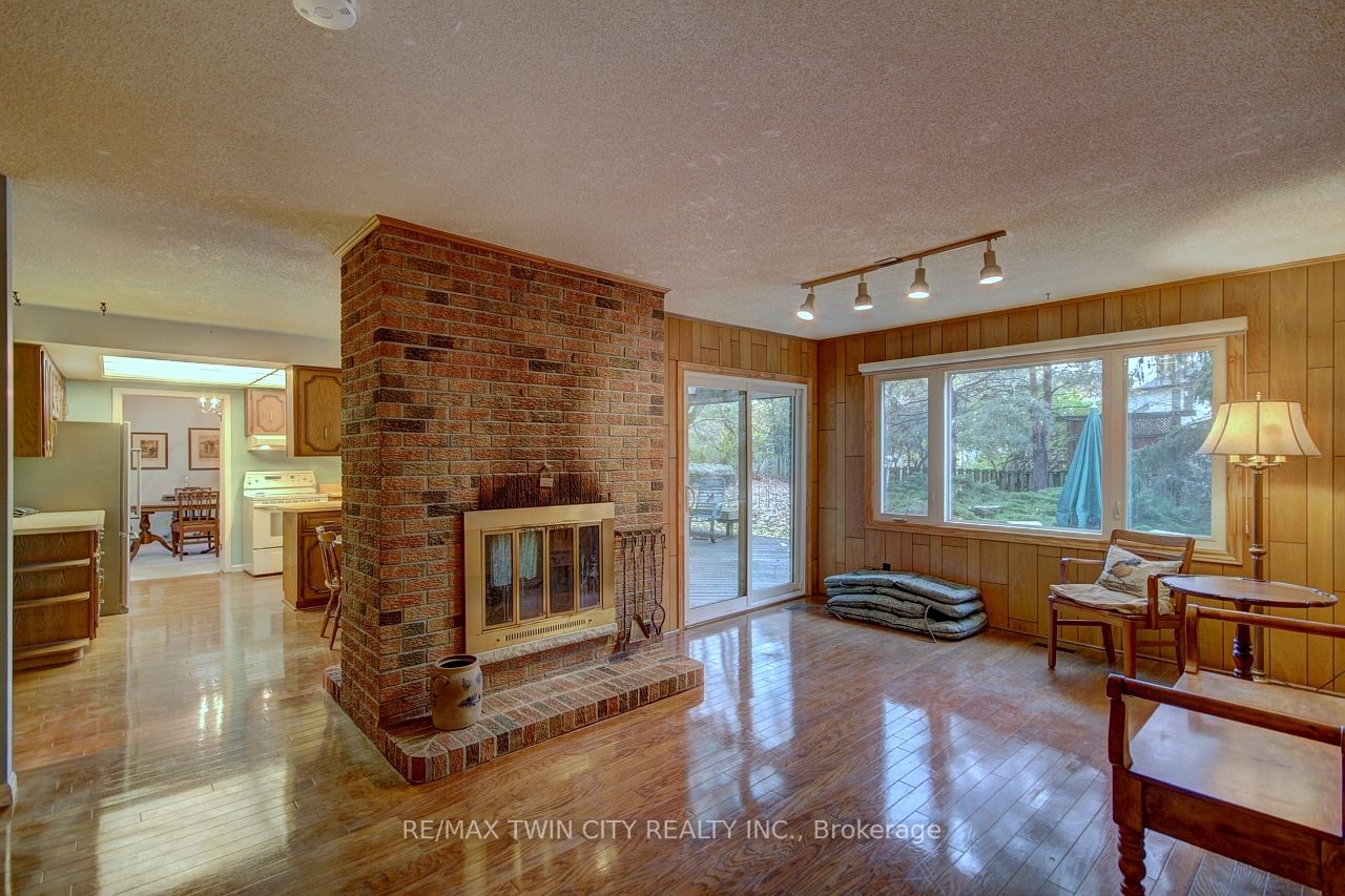 127 Briarcliffe Cres