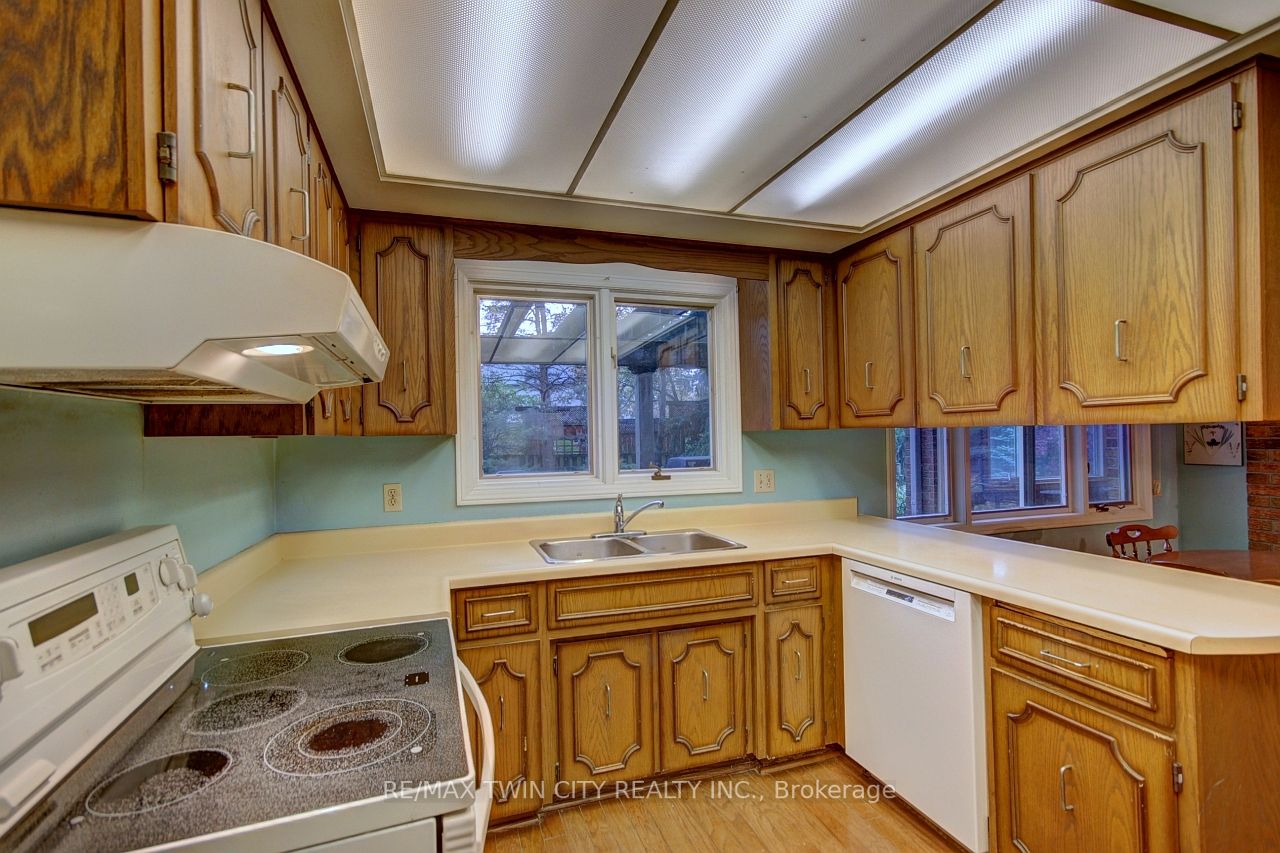 127 Briarcliffe Cres