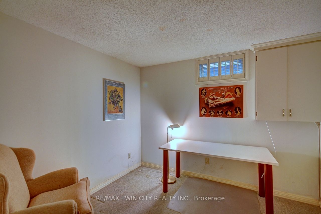 127 Briarcliffe Cres