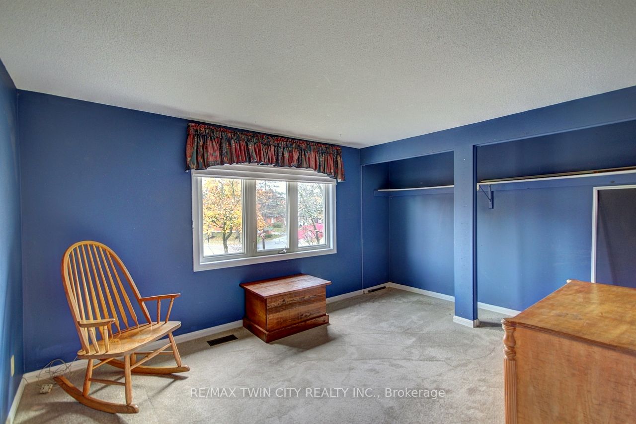 127 Briarcliffe Cres