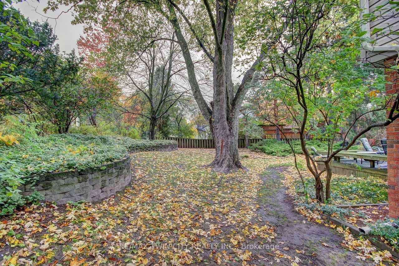 127 Briarcliffe Cres