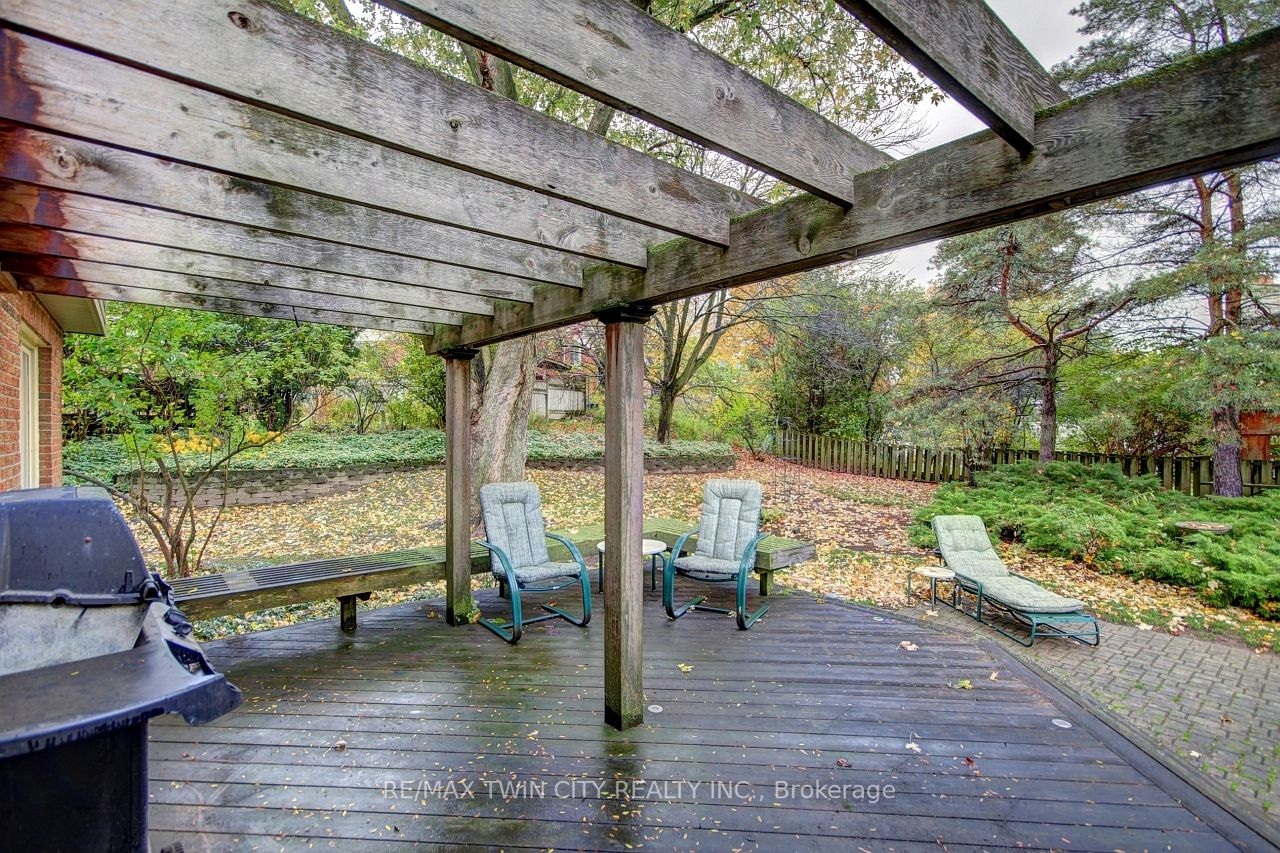 127 Briarcliffe Cres