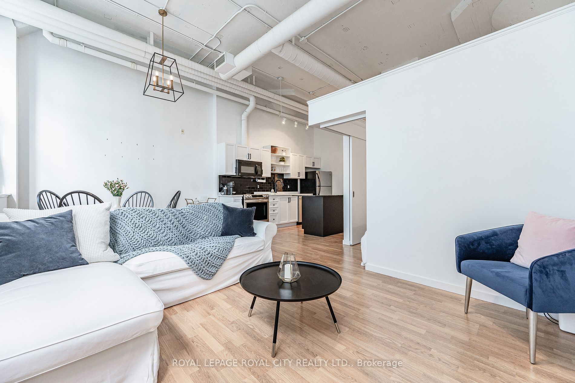 410 King St W, #514