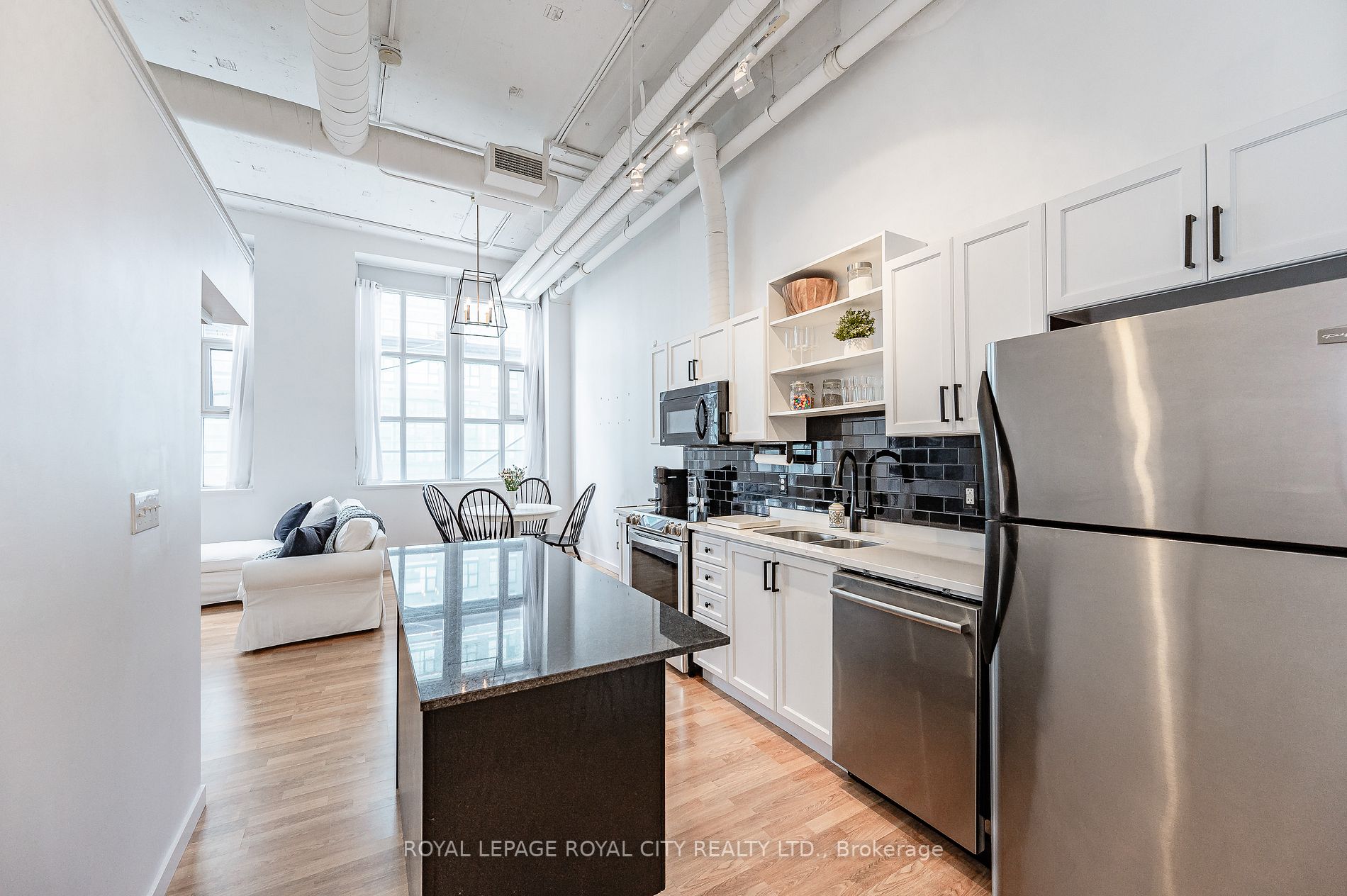 410 King St W, #514