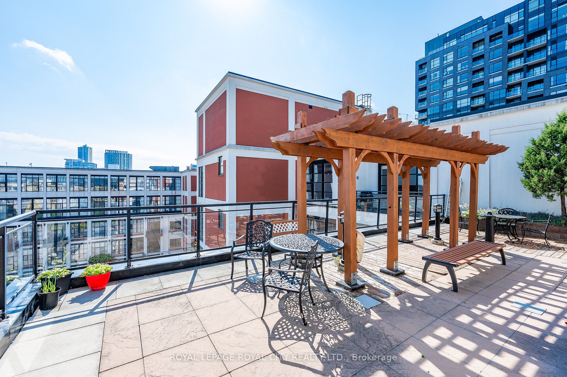 410 King St W, #514