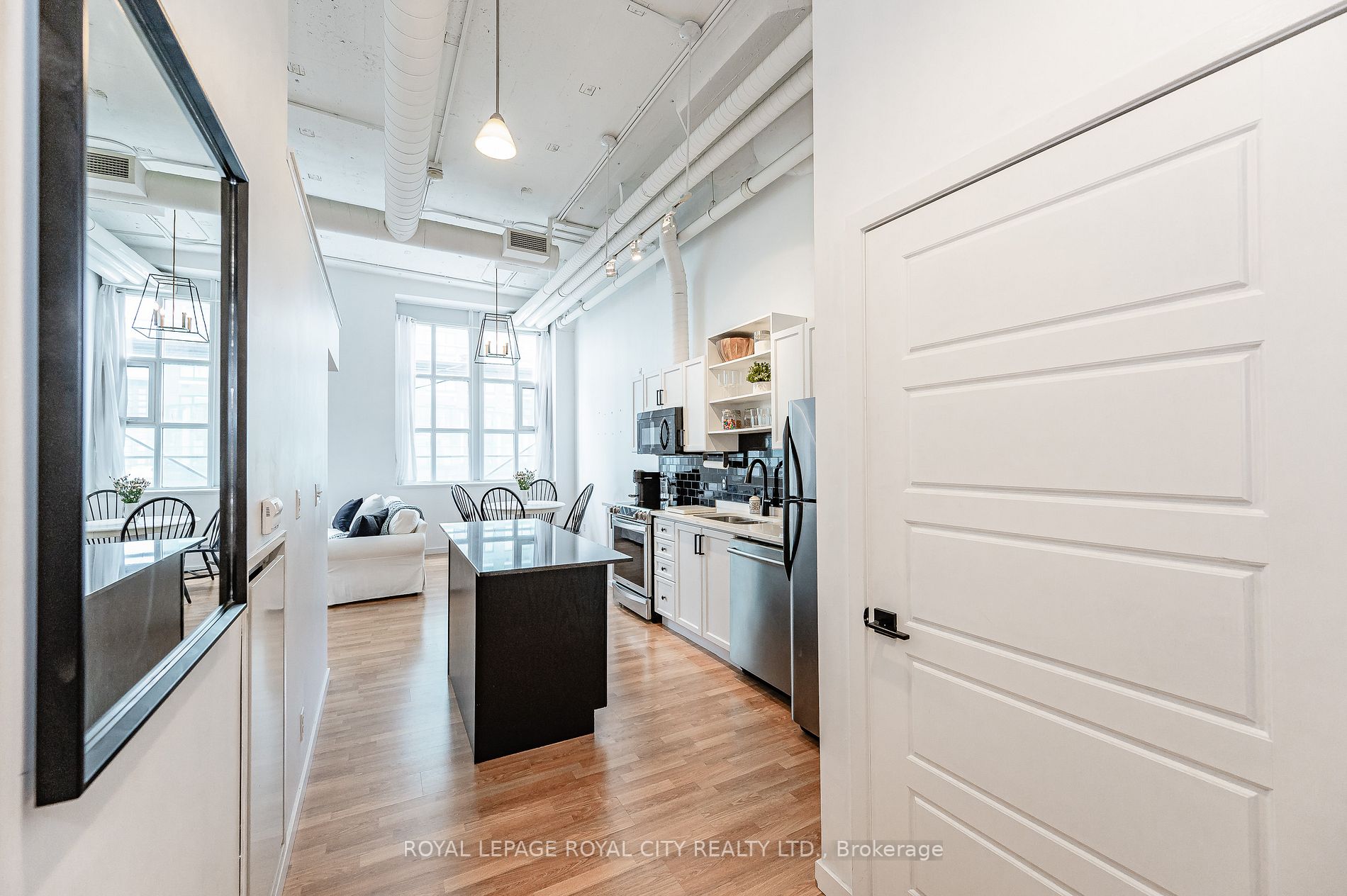 410 King St W, #514
