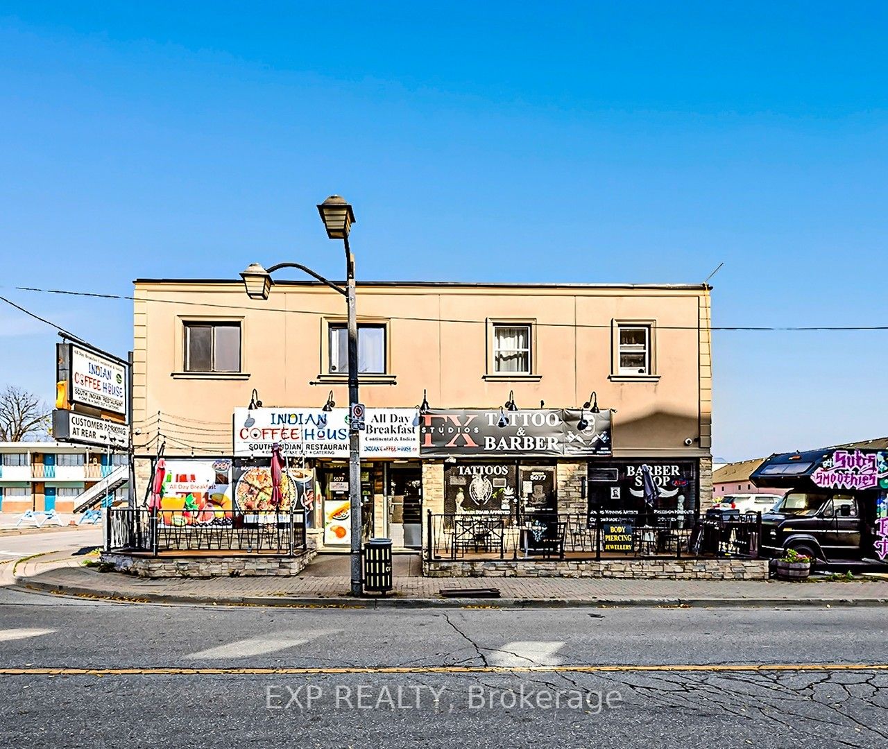 5077 Centre St