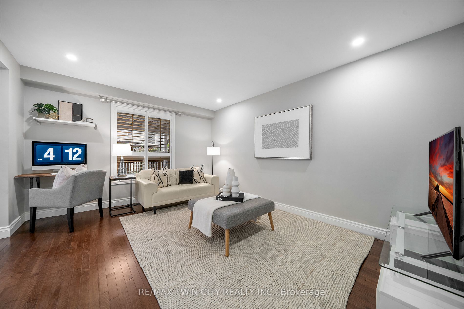 274 Huck Crescent