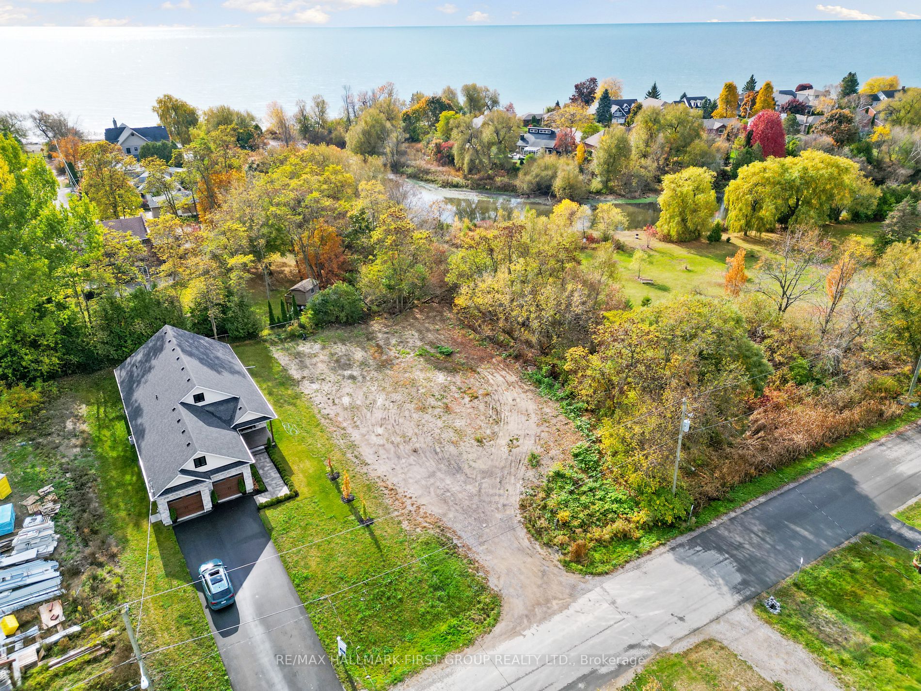 Lot 8 Clyde St