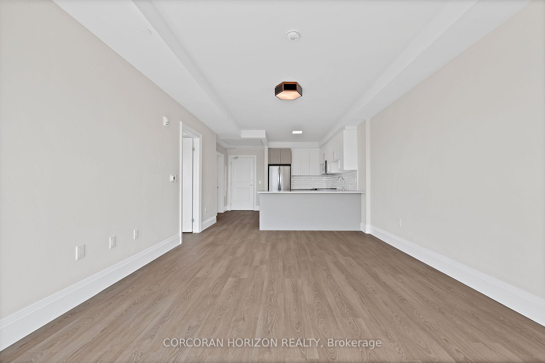 460 Columbia St W, #1406