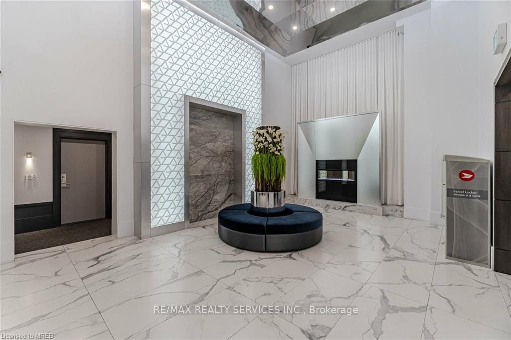 16 Concord Pl, #130