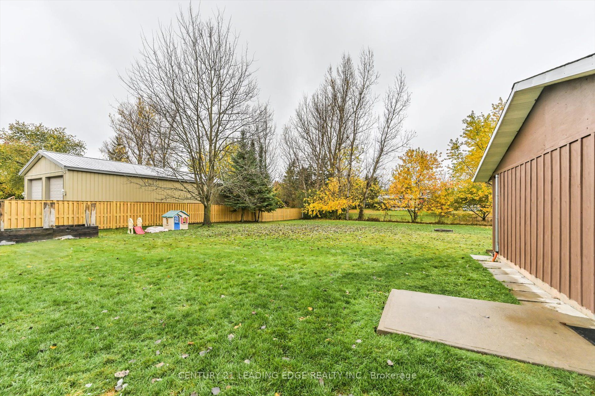 29 Janet Dr