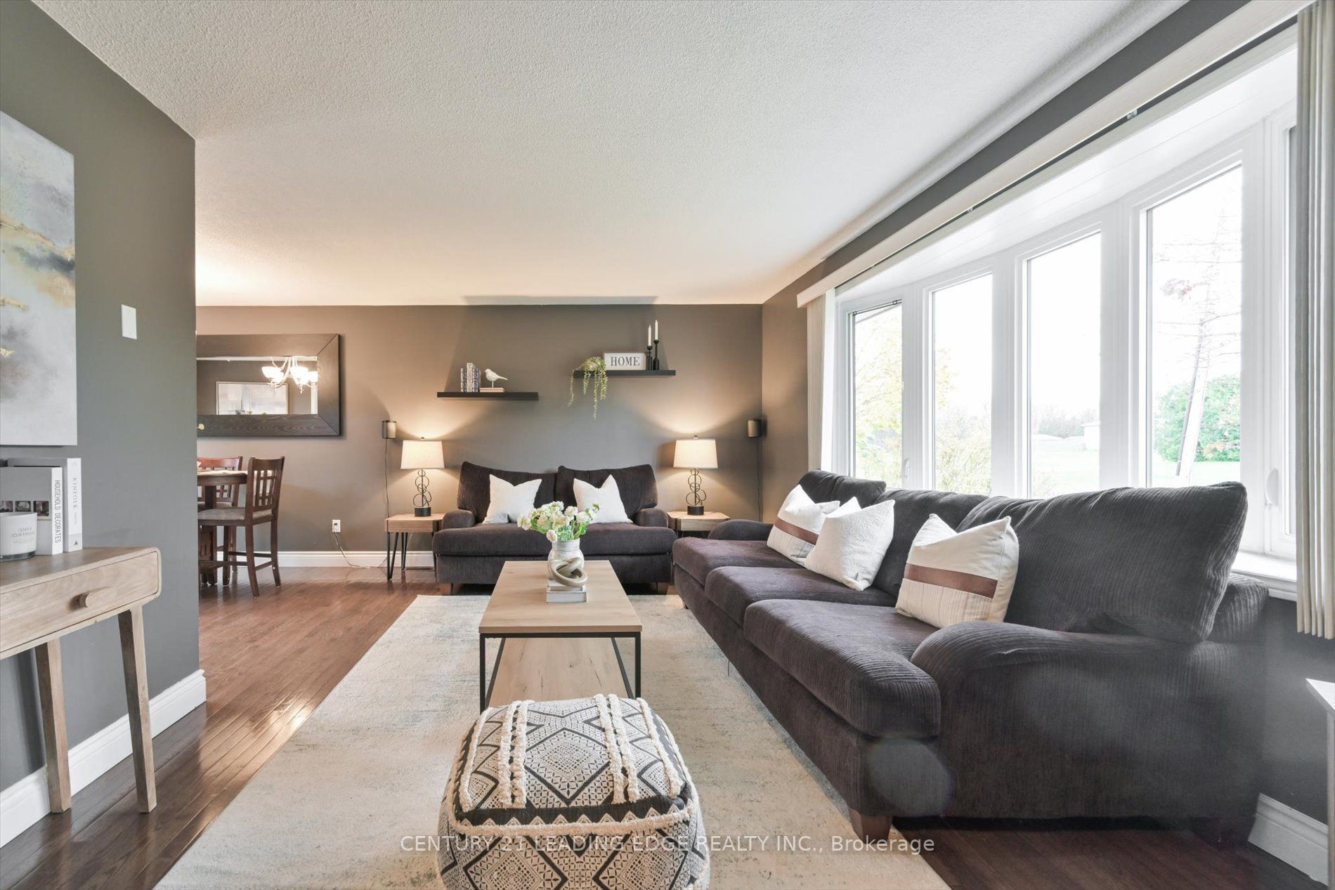 29 Janet Dr