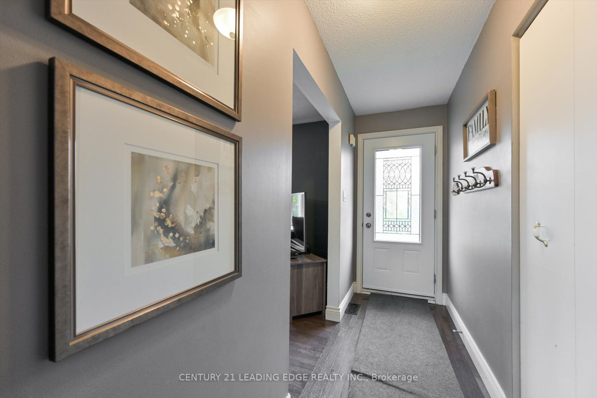 29 Janet Dr