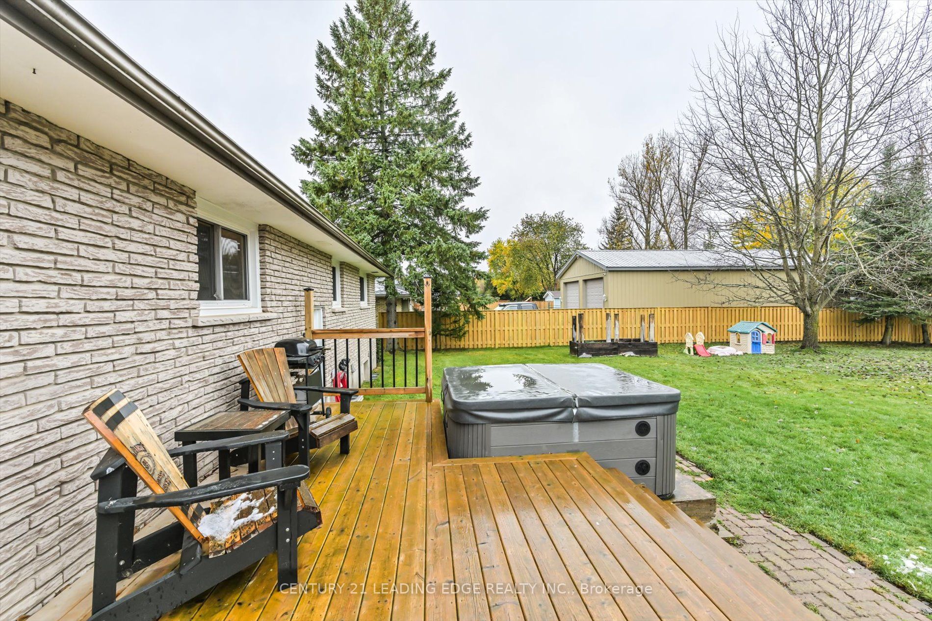 29 Janet Dr