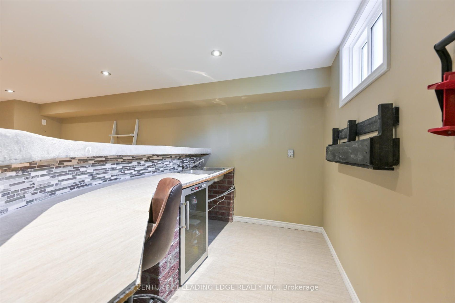 29 Janet Dr