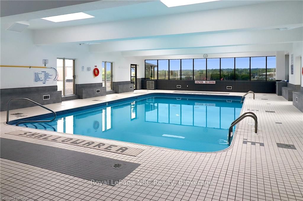 7 Gale Cres, #902