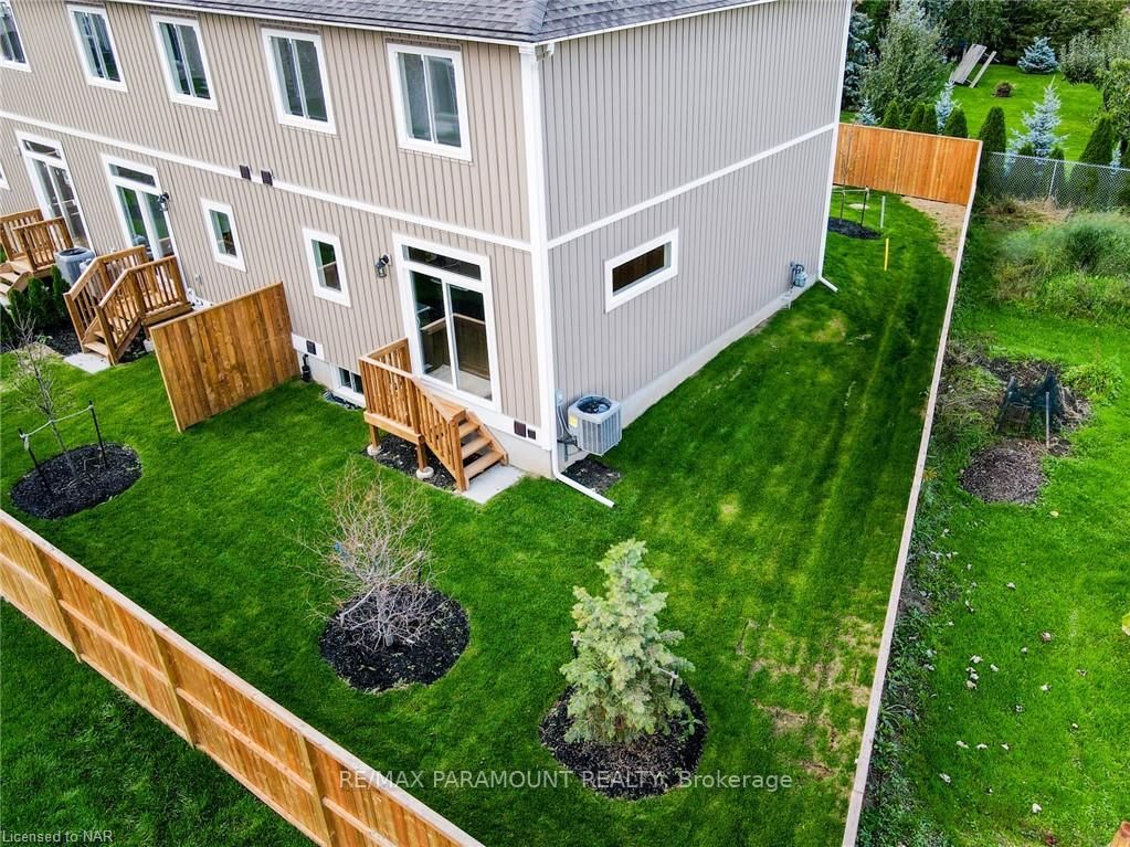 18 Corbin St, #17