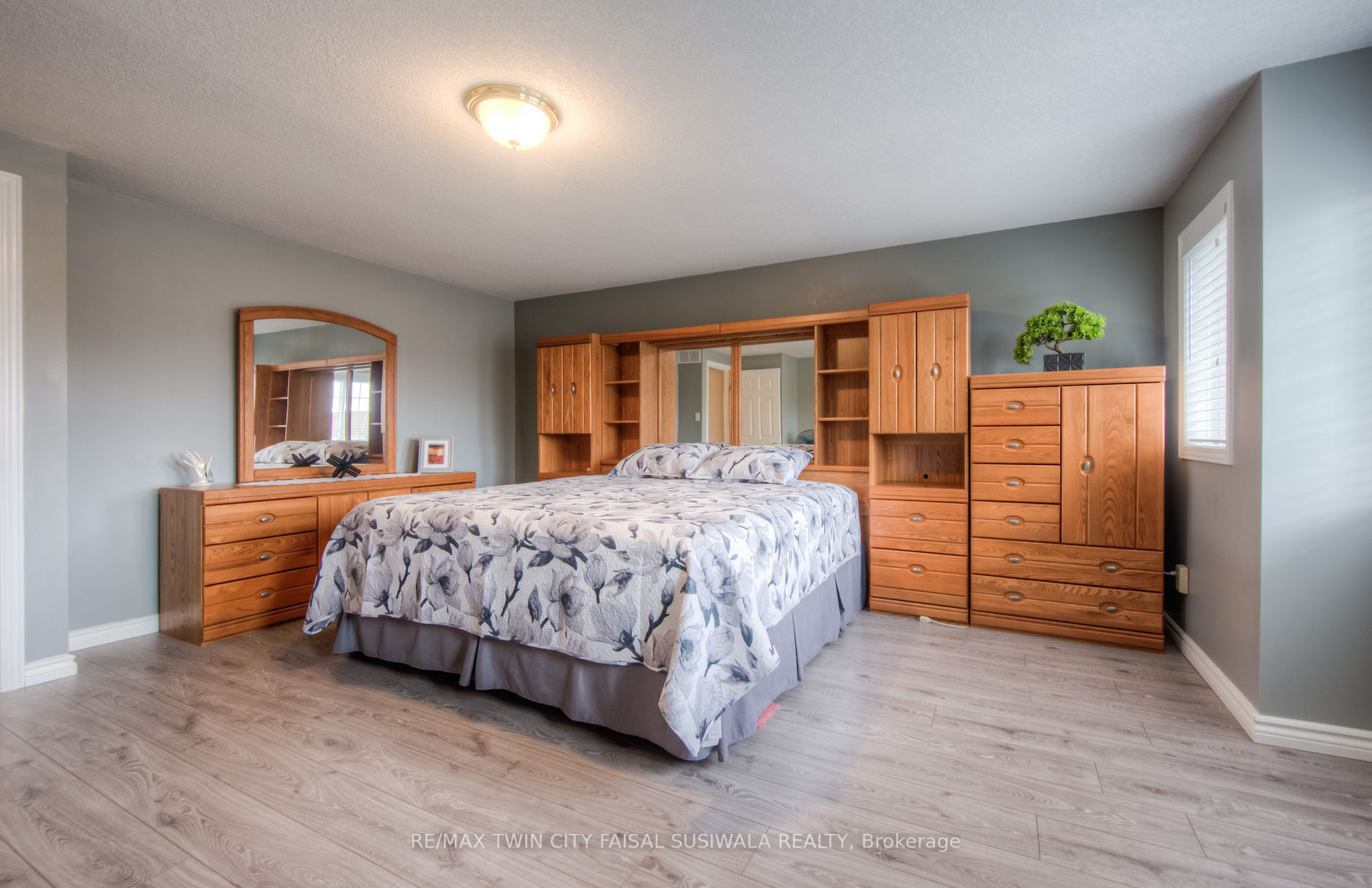 60 Marston Cres