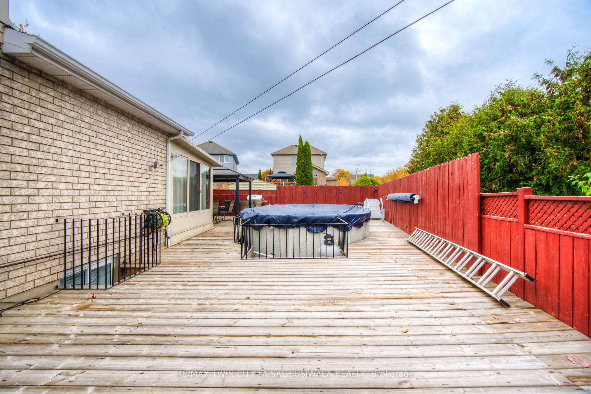 60 Marston Cres