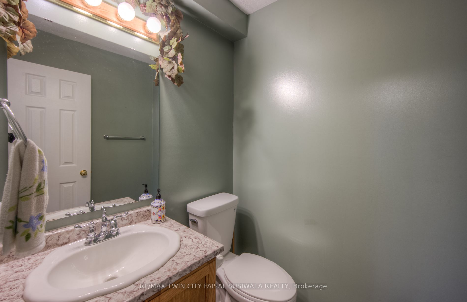 60 Marston Cres