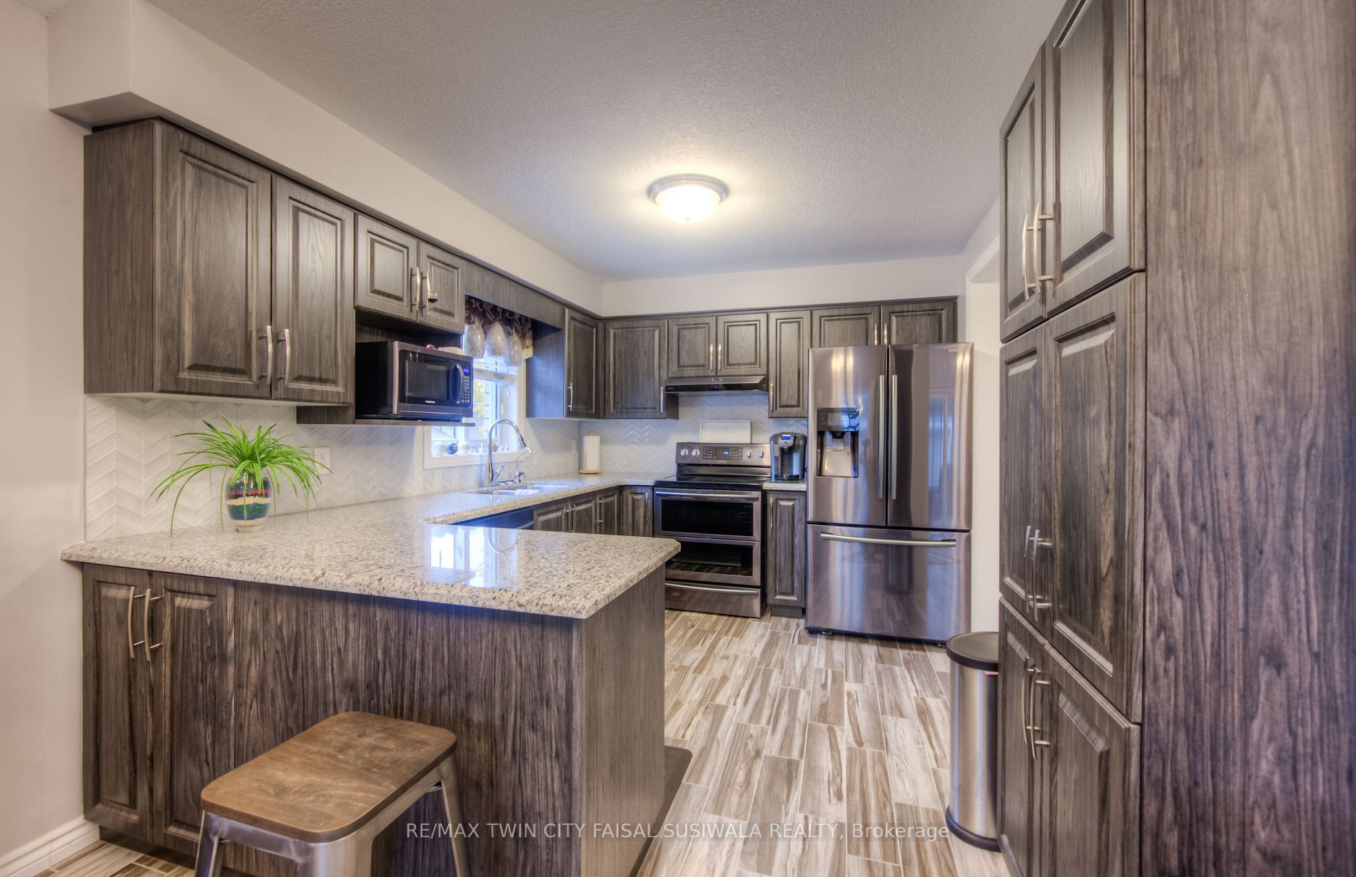 60 Marston Cres