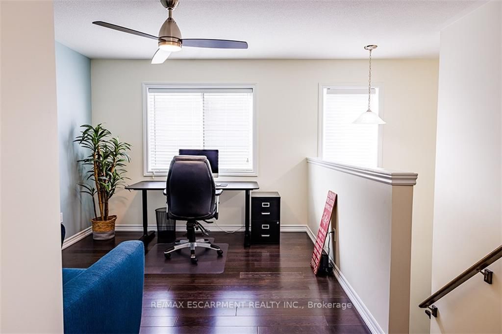 77 Avery Cres, #16
