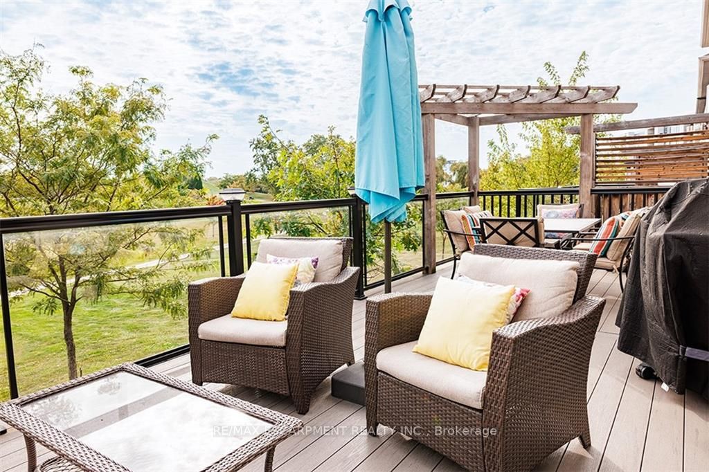 77 Avery Cres, #16