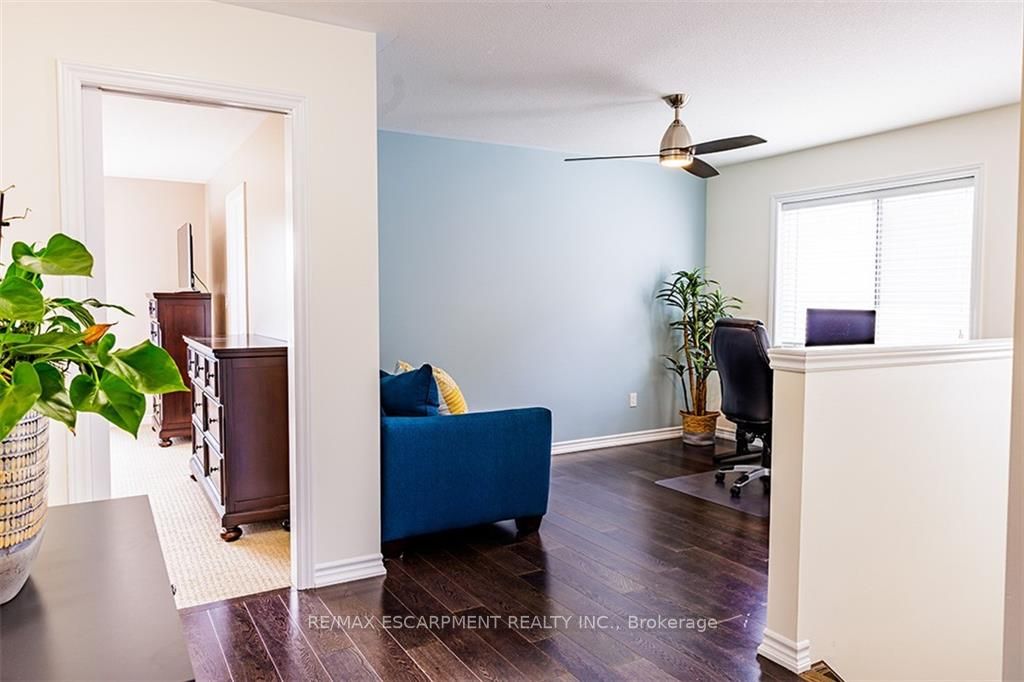77 Avery Cres, #16