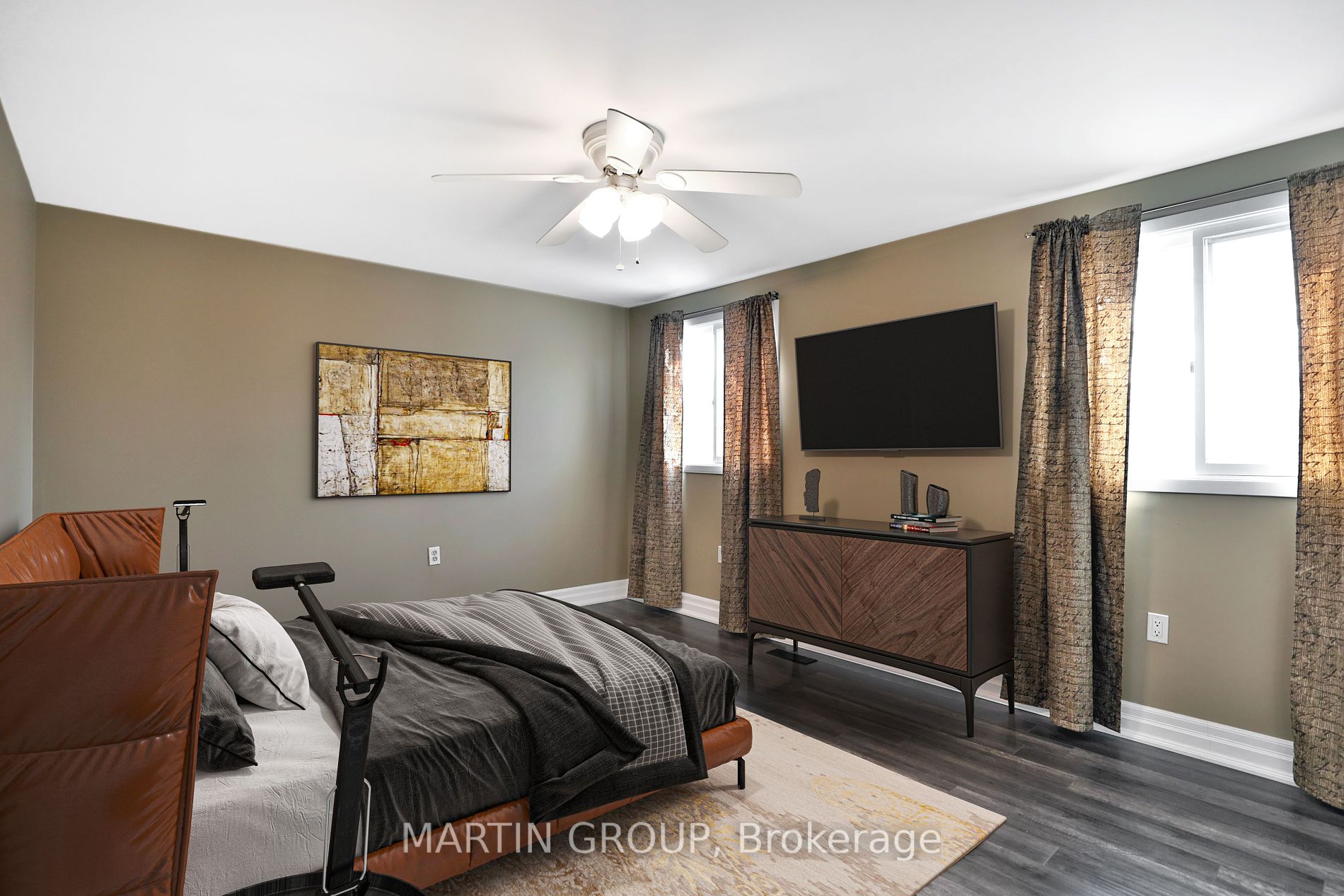 135 Aylmer Cres