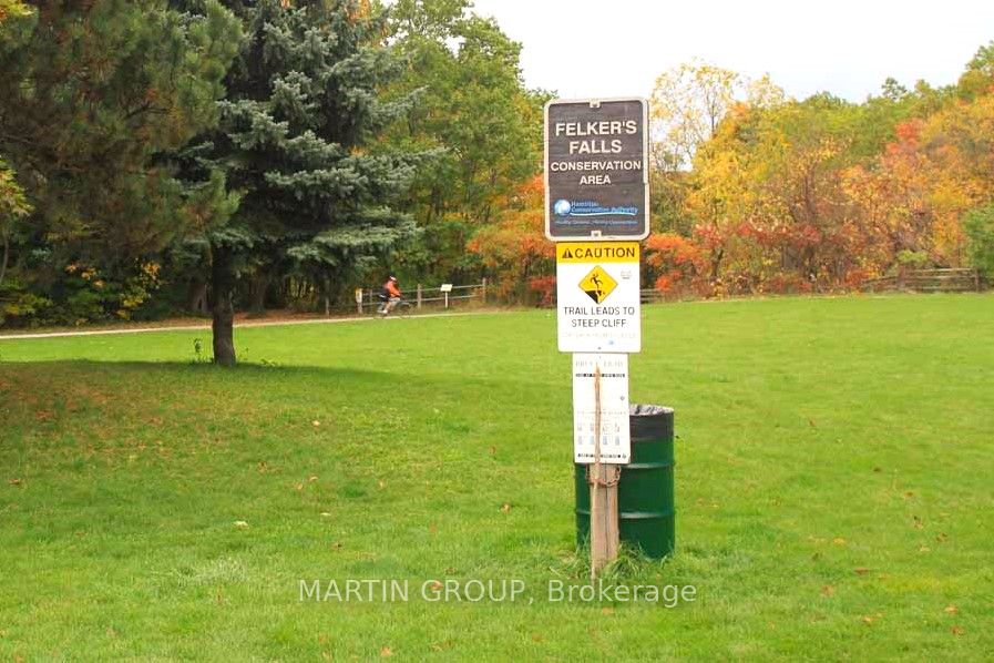 135 Aylmer Cres