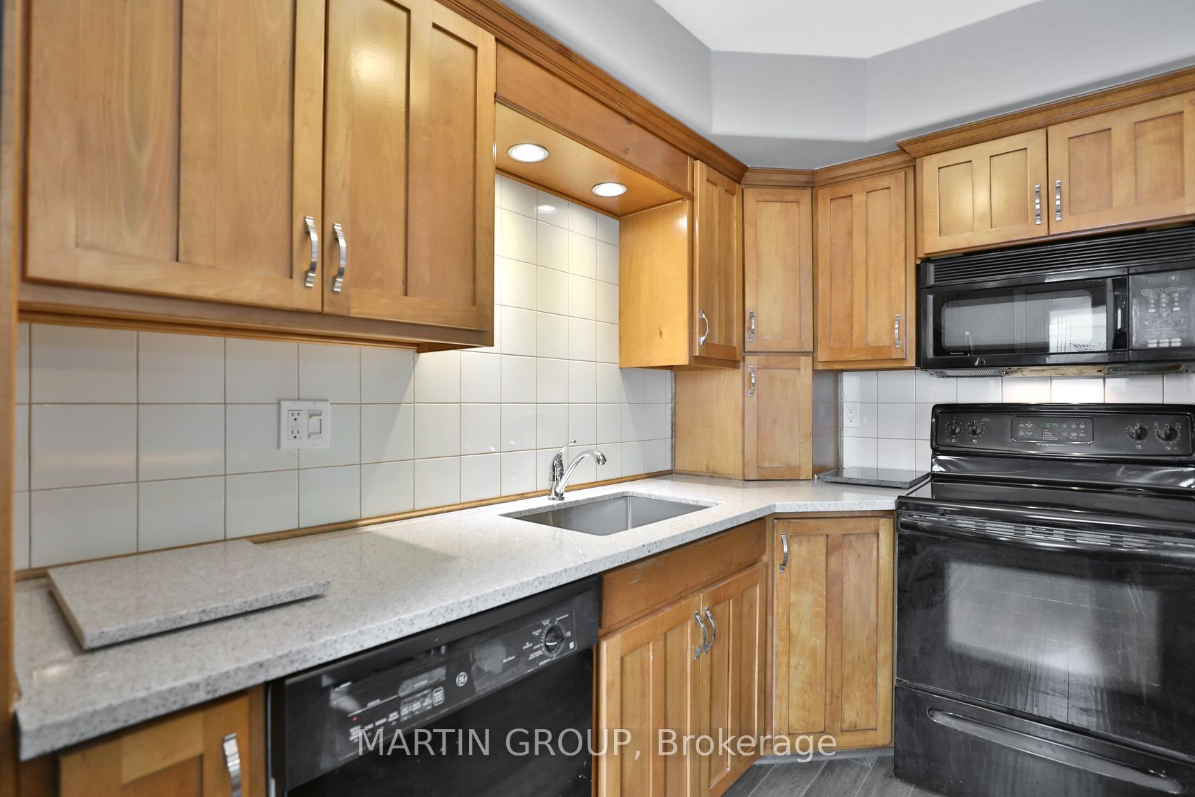 135 Aylmer Cres