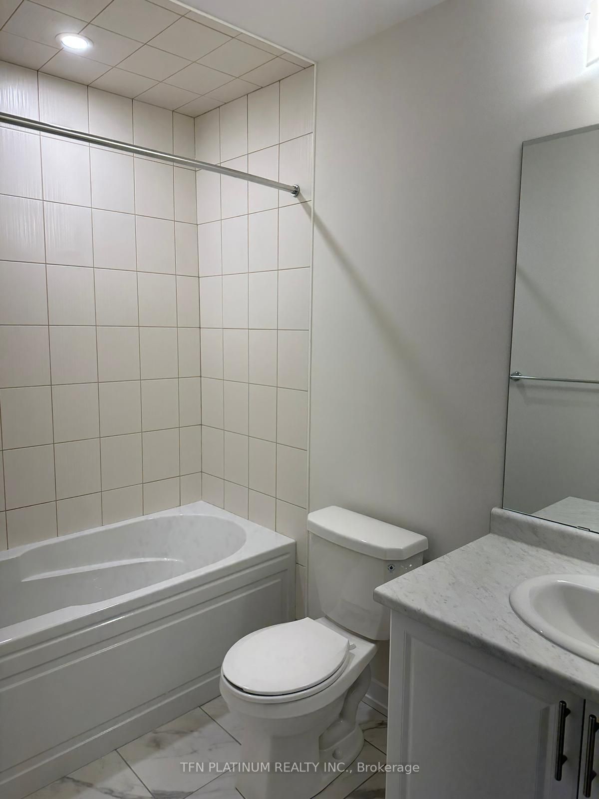 21 Baskett St