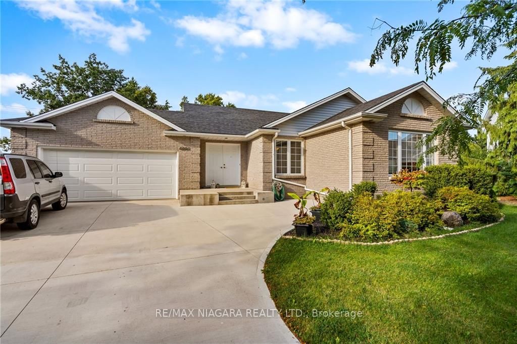 4290 Marisa Cres