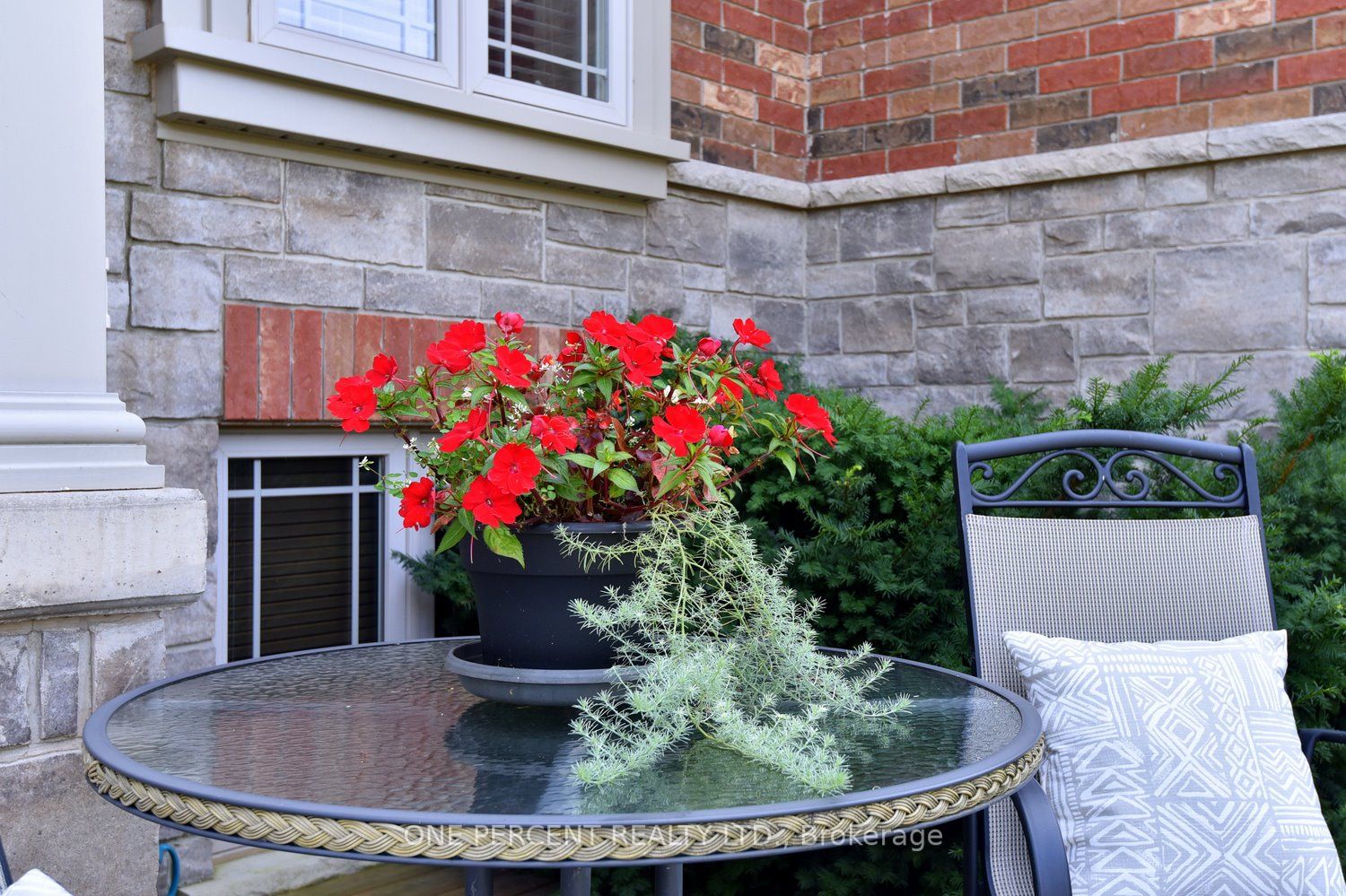 6 Chestnut Dr, #4