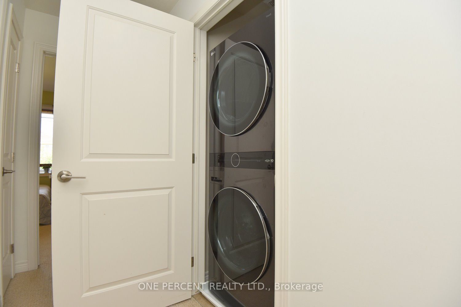 6 Chestnut Dr, #4