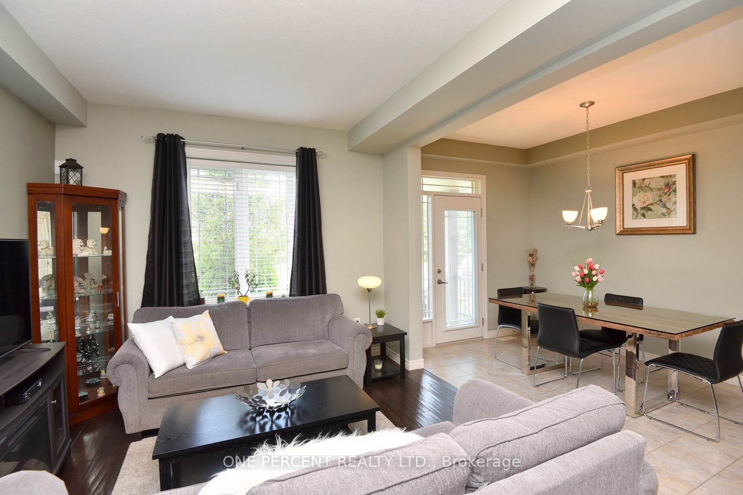6 Chestnut Dr, #4