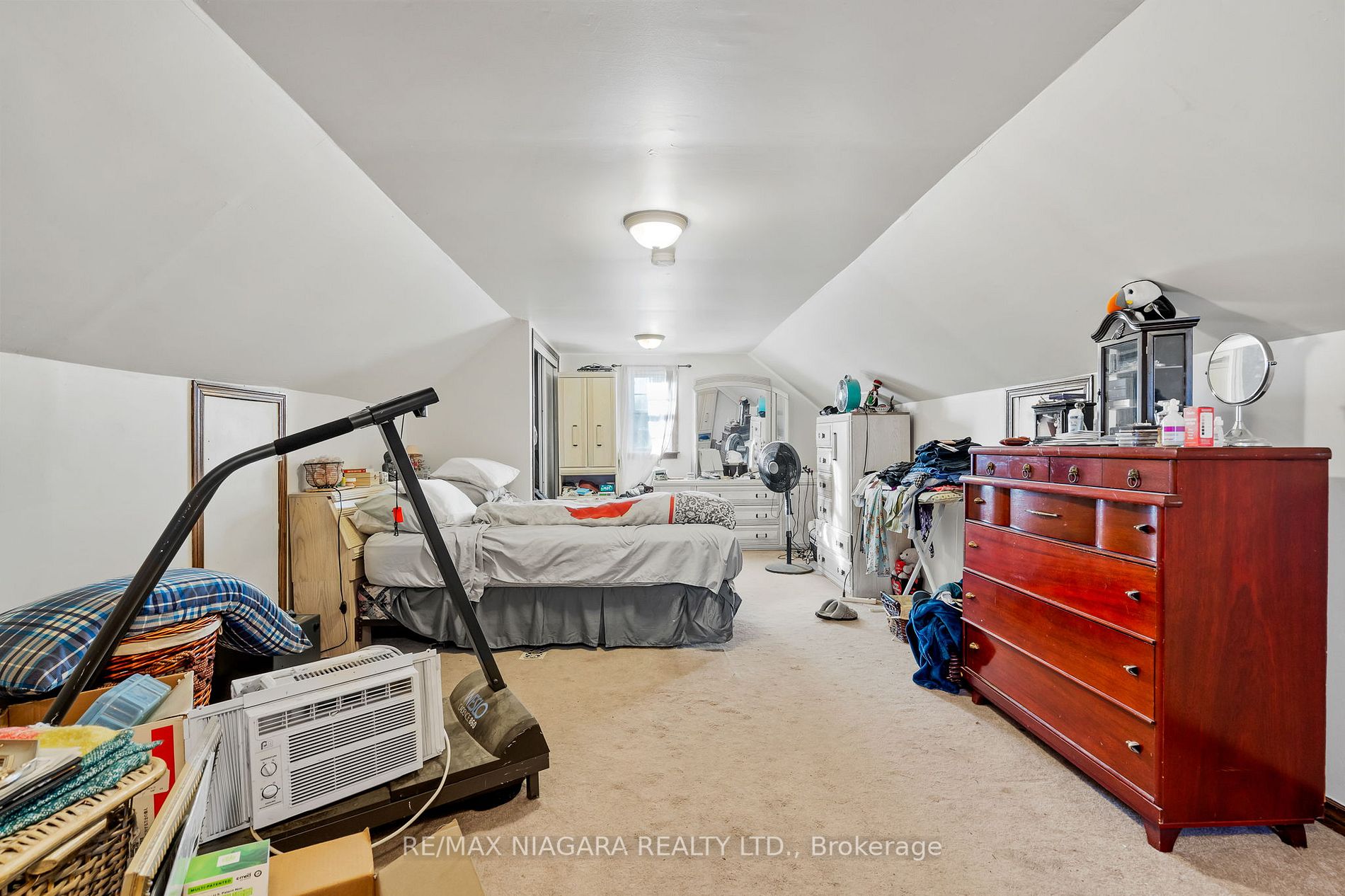 6407 Thorold Stone Rd
