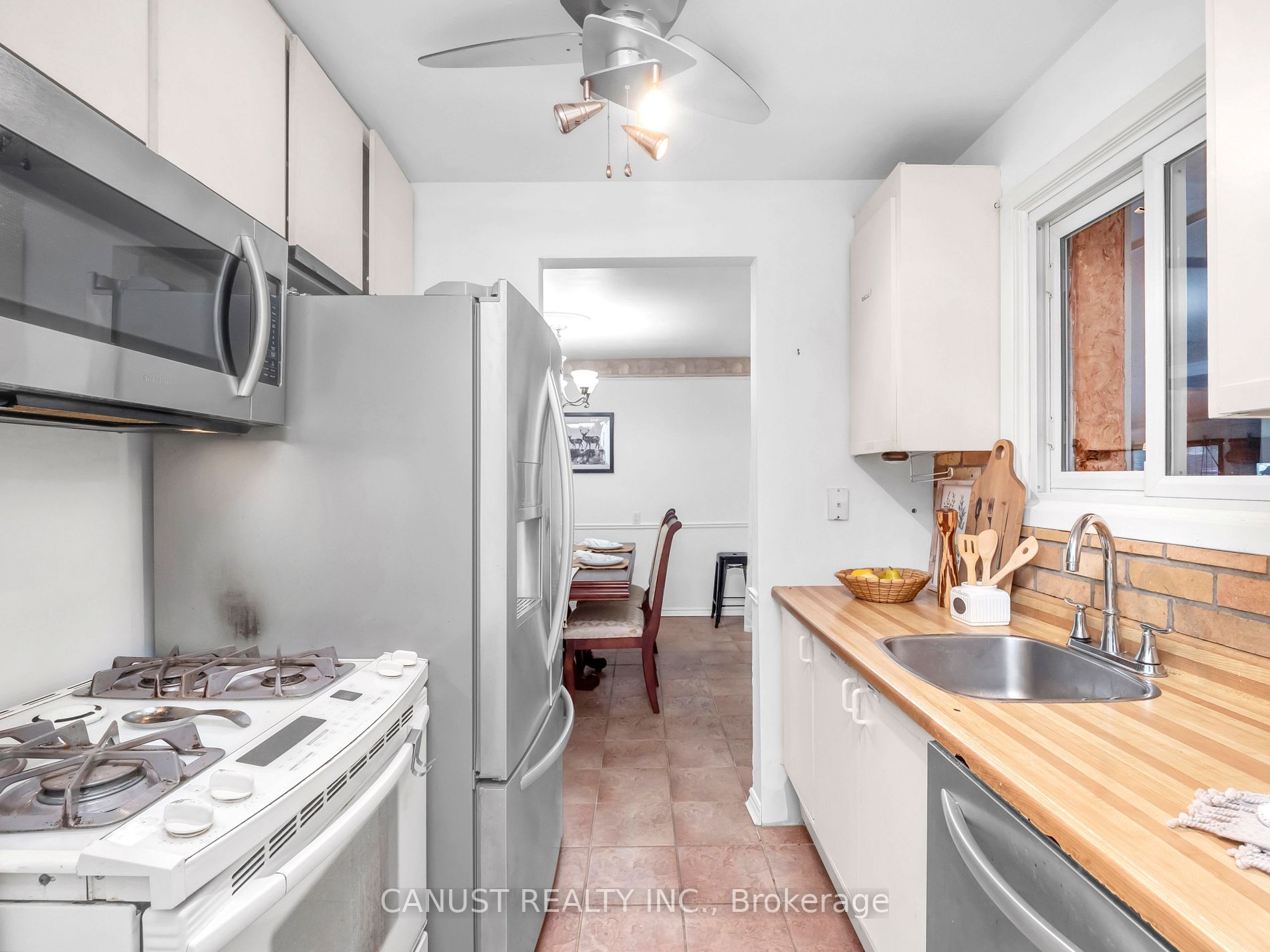 398 Kerman Ave