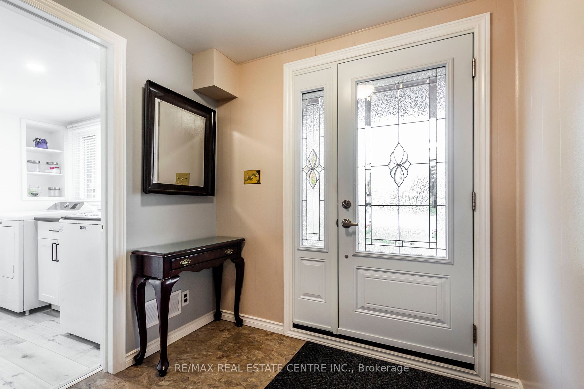 74 Duchess Dr