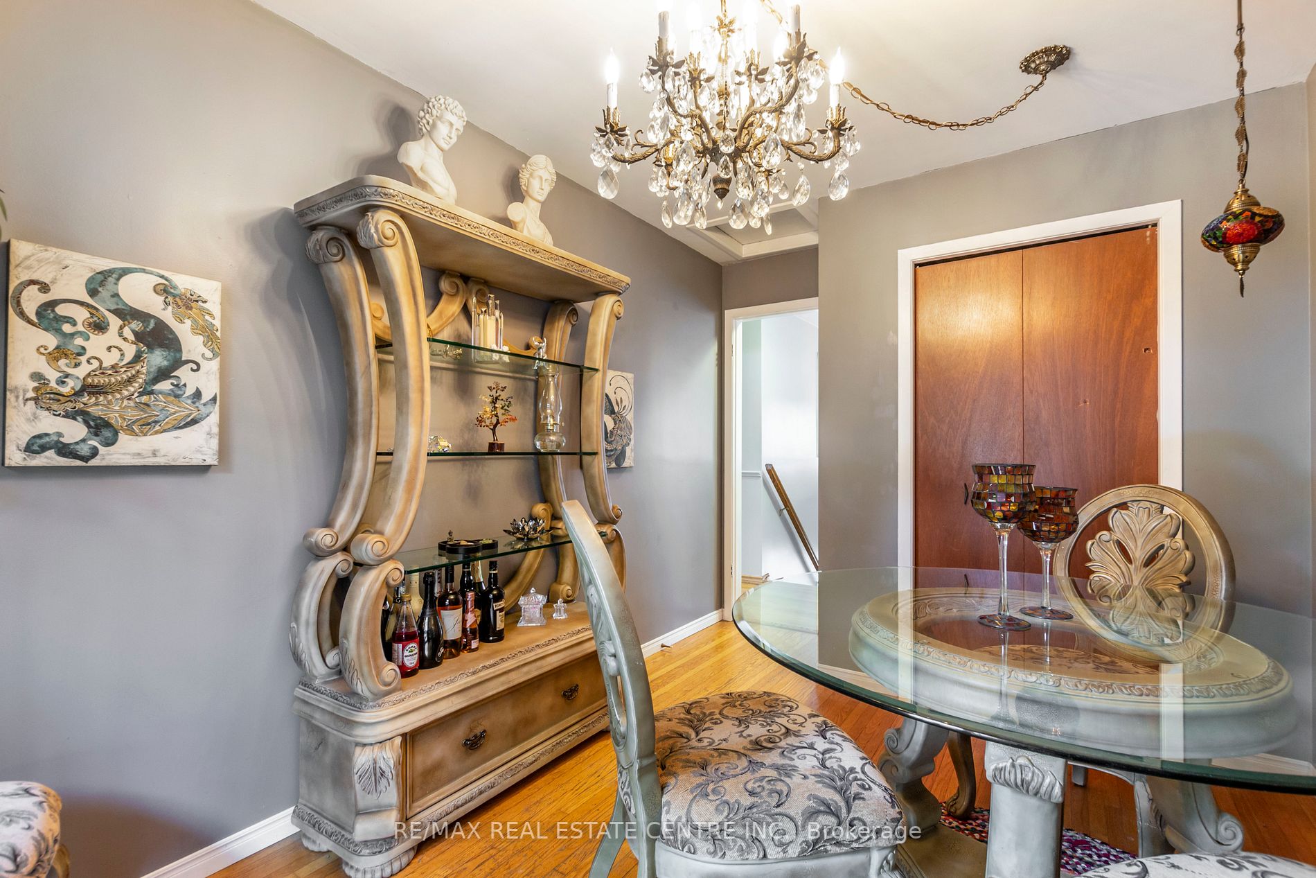 74 Duchess Dr
