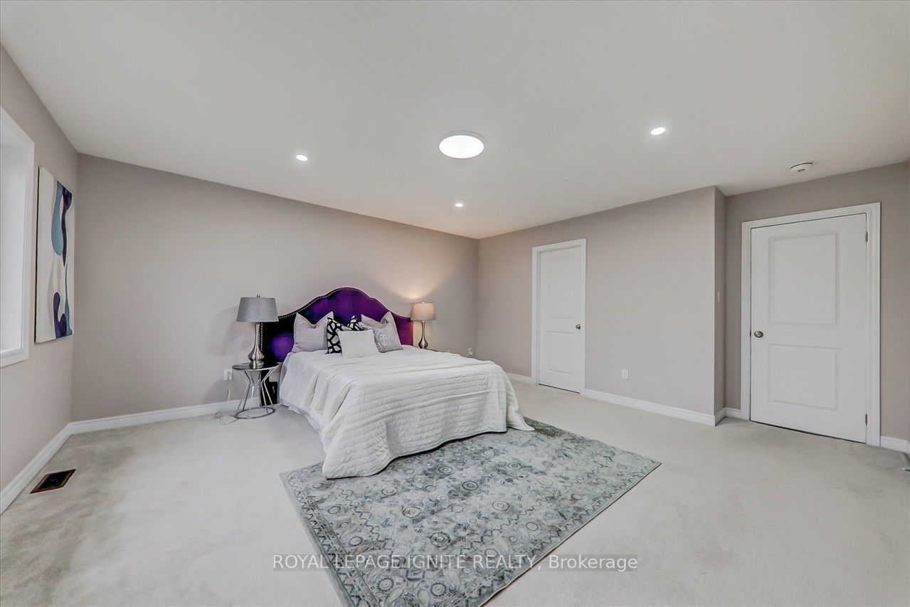 33 Robbins Ridge