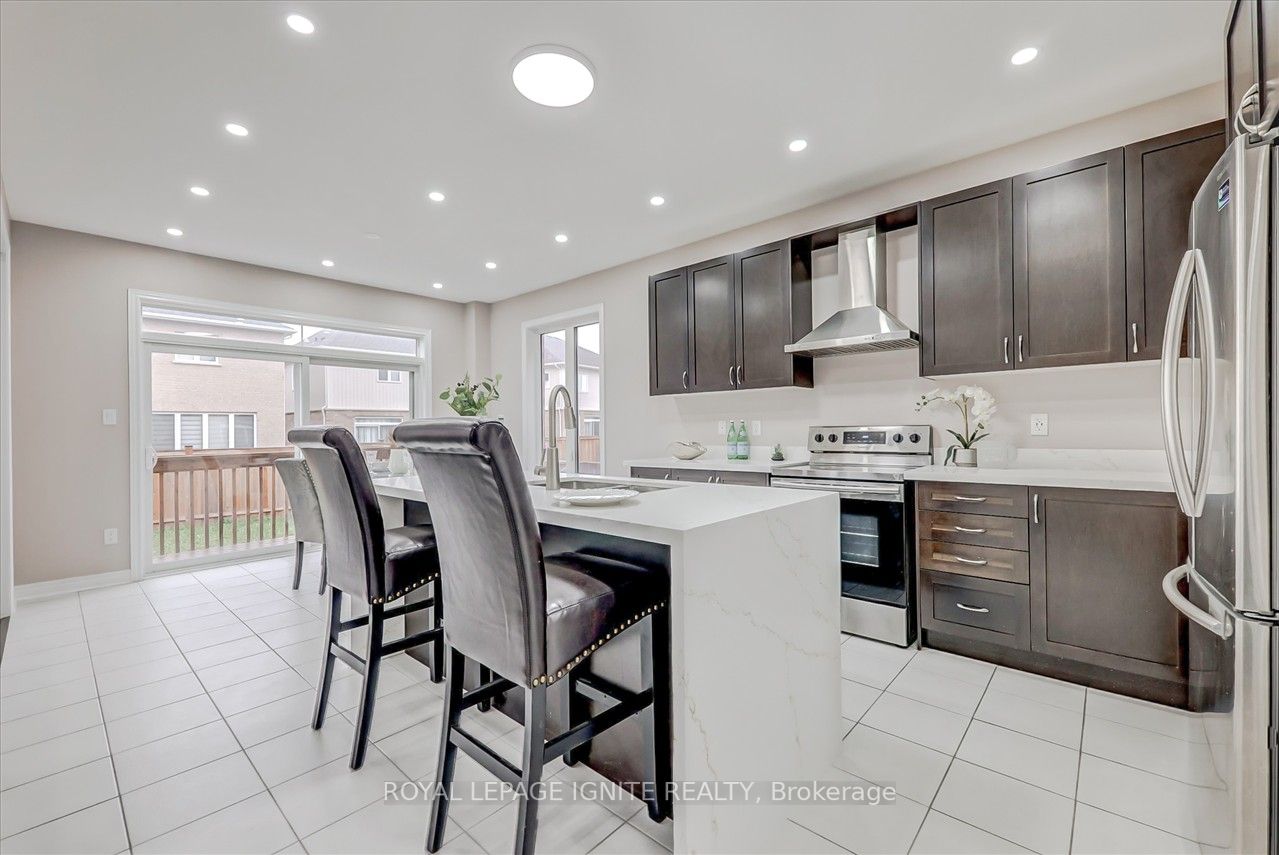 33 Robbins Ridge